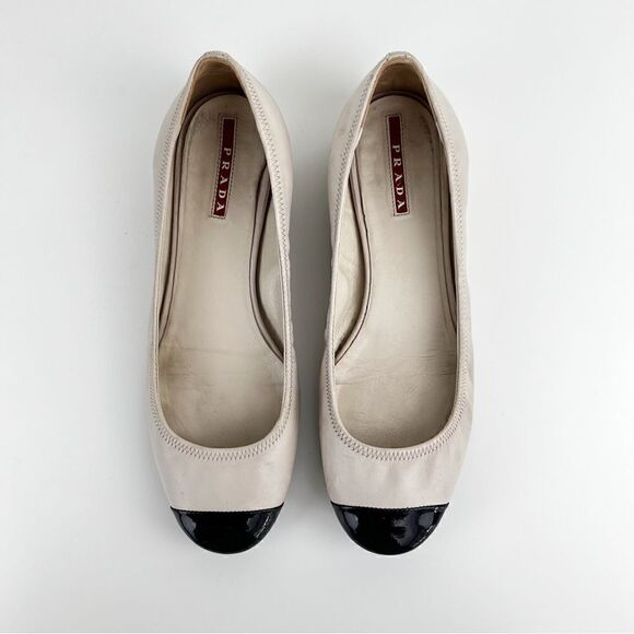 Prada Shoes - Prada Round Toe Patent Leather Ballet Flats Sz 36